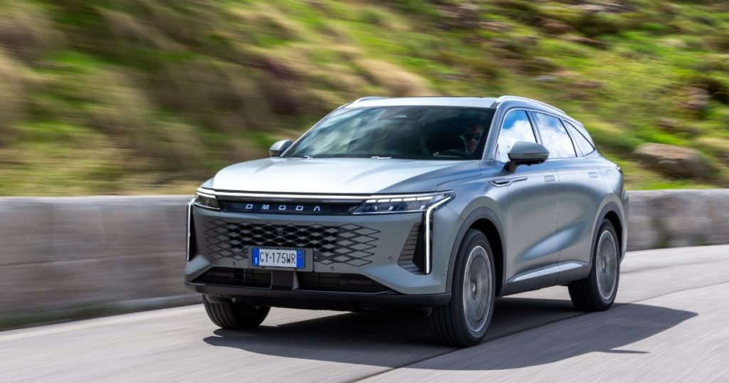 Omoda_9_SHS%3A_il_nuovo_SUV_ibri