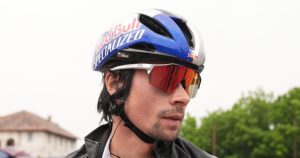 Primoz_Roglic_ritirato_dal_Gir