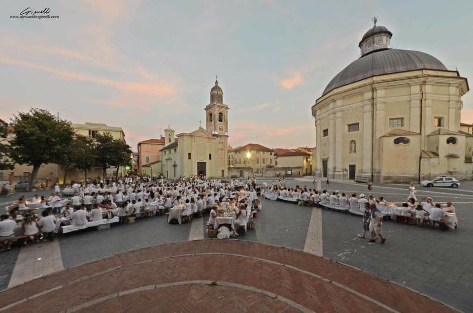 A_Loano_torna_la_Cena_in_Bianc