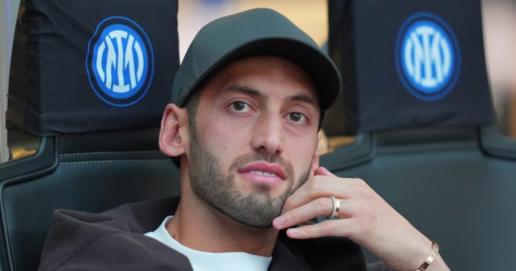 Il_futuro_di_Hakan_Calhanoglu_