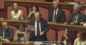 Il_movimento_5_stelle_contro_i