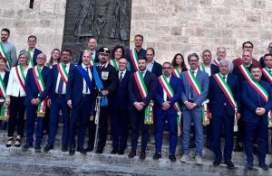 Il_sindaco_Costantini_premia_i