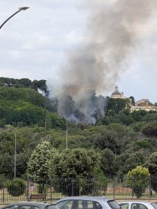 Incendio_a_Monte_Mario%3A_fiamme