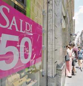 Inizio_dei_saldi_estivi_2025%3A_