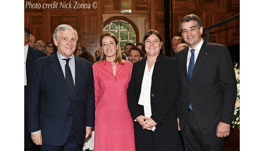 Milano_ospita_le_istituzioni_e
