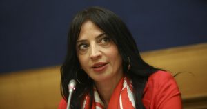 Naike_Gruppioni_salta_da_Itali
