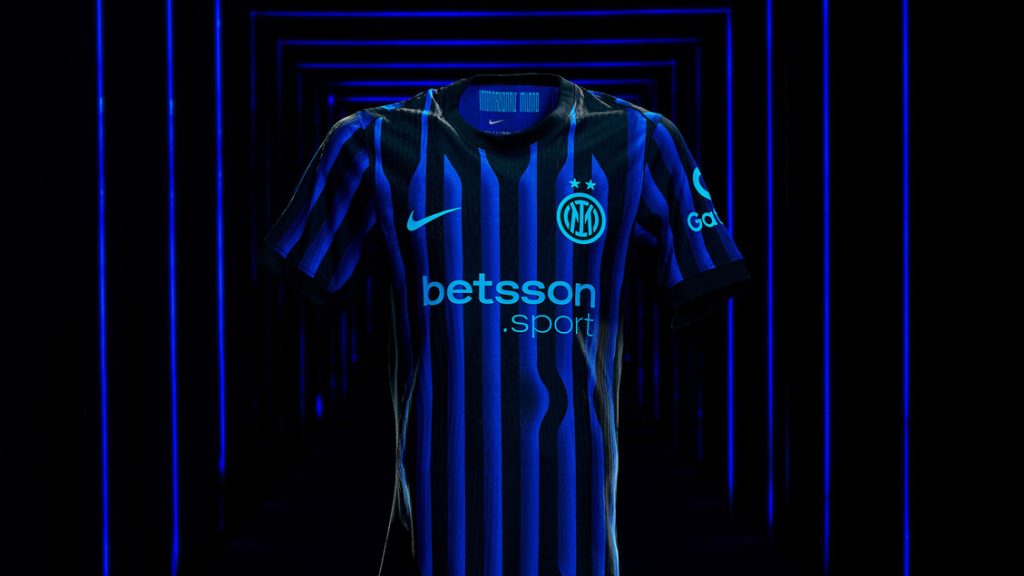 Presentata_la_nuova_maglia_del