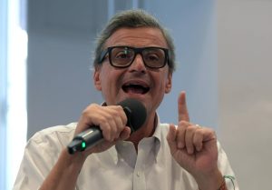 Scontro_politico_in_aula%3A_paro