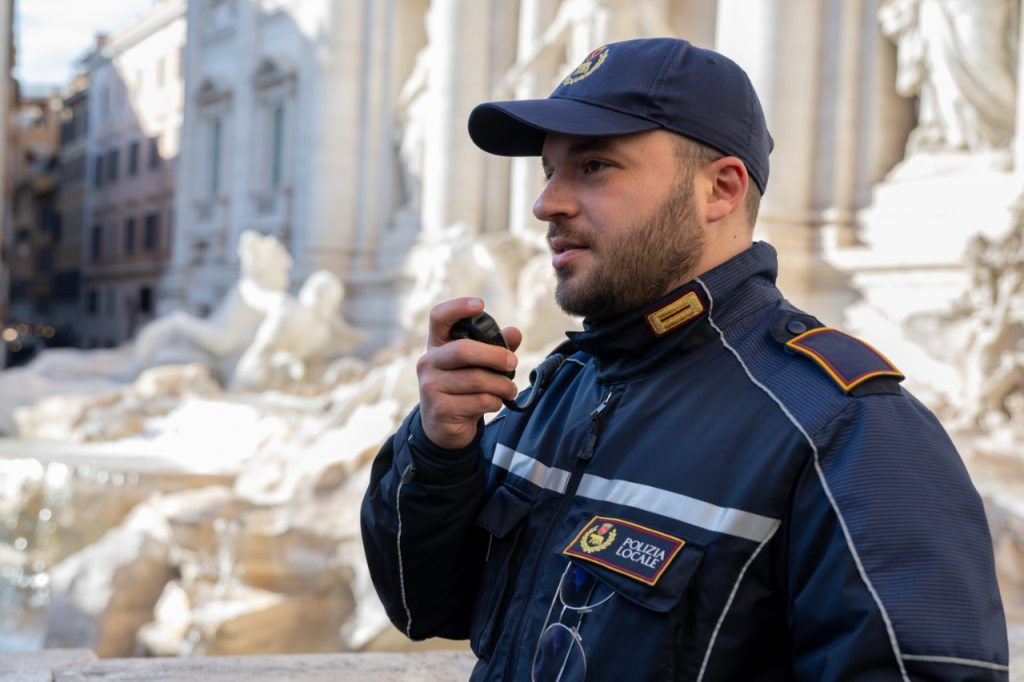 Sosta_vietata_a_Roma%2C_il_bluff