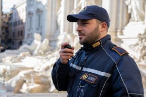 Sosta_vietata_a_Roma%2C_il_bluff