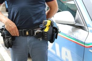 Pescara/*Colpito con taser da polizia a Pescara, muore in ospedale dopo malore