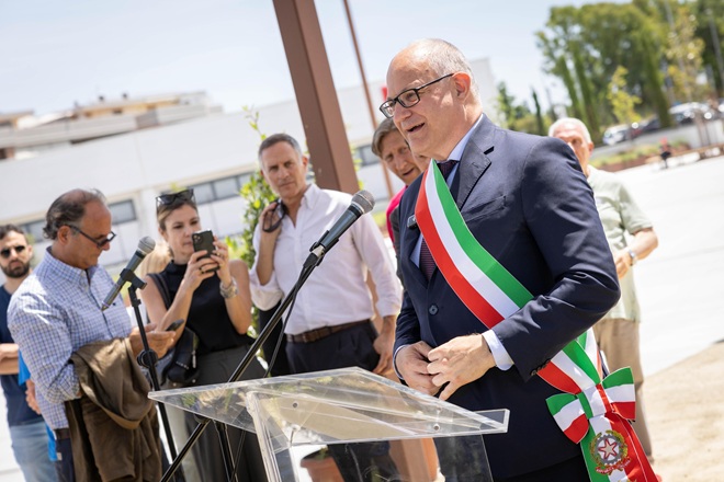 Una_nuova_piazza_pubblica%3A_Cor