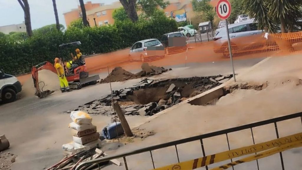 Viale_Irpinia%3A_nuova_voragine_